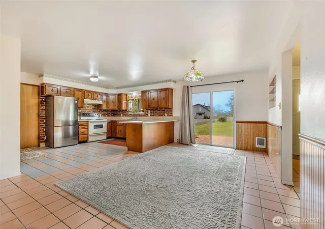 Photo 3 of Single family home for sale at 7103 Captain Gray Dr, Ilwaco, WA 98624 | MLS# NWM2584865 | Listing updated on 2026-09-30