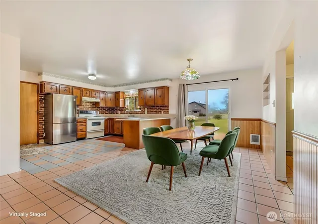 Photo 3 of Single family home for sale at 7103 Captain Gray Dr, Ilwaco, WA 98624 | MLS# NWM2584865 | Listing updated on 2026-09-30