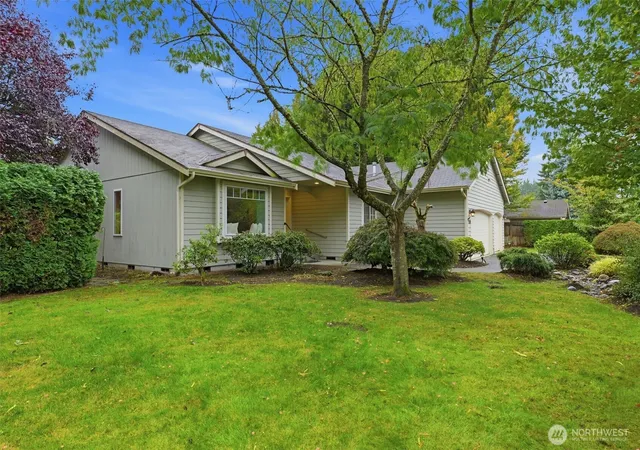Photo 4 of Single family home for sale at 1205 Arab Dr SE, Tumwater, WA 98501 | MLS# NWM2584868 | Listing updated on 2026-10-03