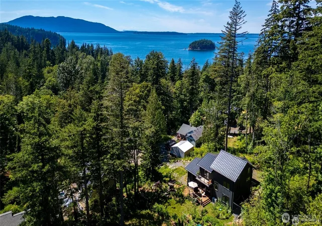Photo 2 of Sale Pending at 760 Chuckanut Dr, Bellingham, WA 98229 | MLS# NWM2584874 | Listing updated on 2026-09-28