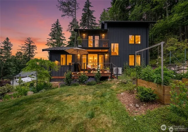 Photo 3 of Sale Pending at 760 Chuckanut Dr, Bellingham, WA 98229 | MLS# NWM2584874 | Listing updated on 2026-09-28