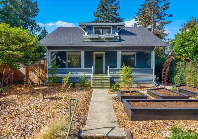 Photo 2 of Single family home for sale at 4023 47th Avenue Sw, Seattle, WA 98116 | MLS# NWM2584885 | Listing updated on 2026-09-30