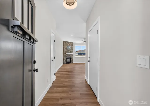 Photo 3 of Single family home for sale at 2517 Plateau Dr, East Wenatchee, WA 98802 | MLS# NWM2584886 | Listing updated on 2026-09-19