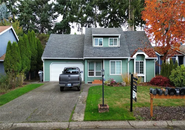 Single family home for sale at 12626 SE 317th Street, Auburn, WA 98092 | MLS# NWM2584887