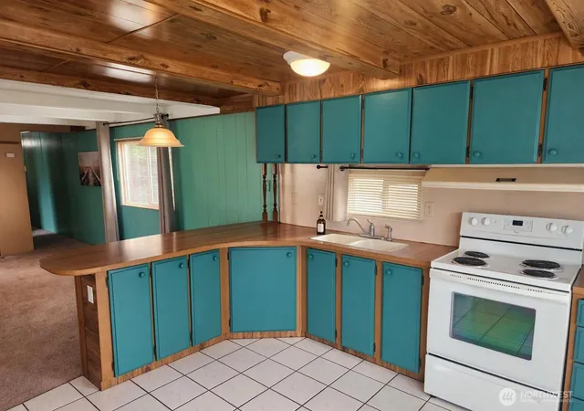 Photo 4 of Manufactured home for sale at 6206 188th Street NE #62, Arlington, WA 98223 | MLS# NWM2584888 | Listing updated on 2026-10-02