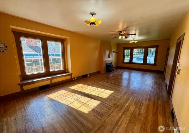 Photo 4 of Single family home for sale at 306 E Washington Ave, Dayton, WA 99328 | MLS# NWM2584892 | Listing updated on 2026-09-19
