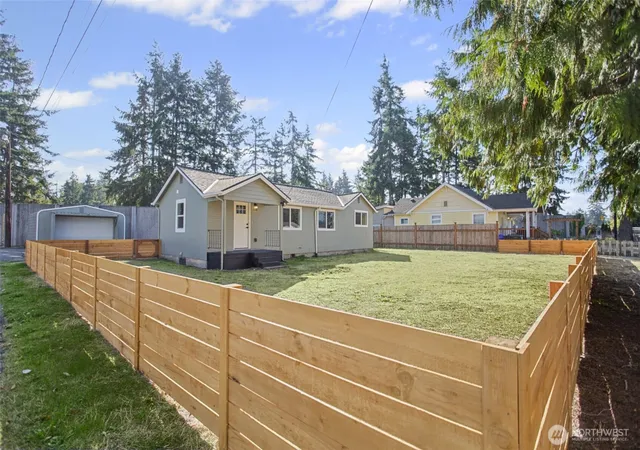 Photo 1 of Single family home for sale at 7425 Mcdougall Ave, Everett, WA 98203 | MLS# NWM2584893 | Listing updated on 2026-09-26