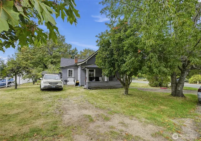 Photo 2 of Land for sale at 1503 Davis Ave S, Renton, WA 98055 | MLS# NWM2584903 | Listing updated on 2026-09-28