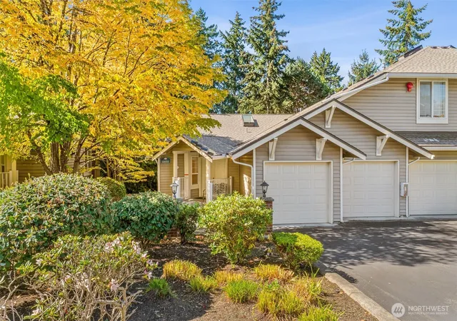 Photo 2 of Condo for sale at 18555 Ne 57th Street #18555, Redmond, WA 98052 | MLS# NWM2584905 | Listing updated on 2026-09-30