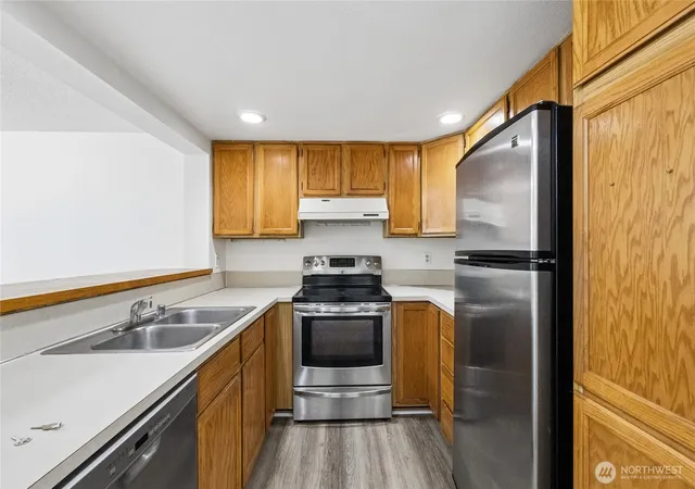 Photo 2 of Sale Pending at 134 116th Street #H11, Seattle, WA 98146 | MLS# NWM2584909 | Listing updated on 2026-09-29