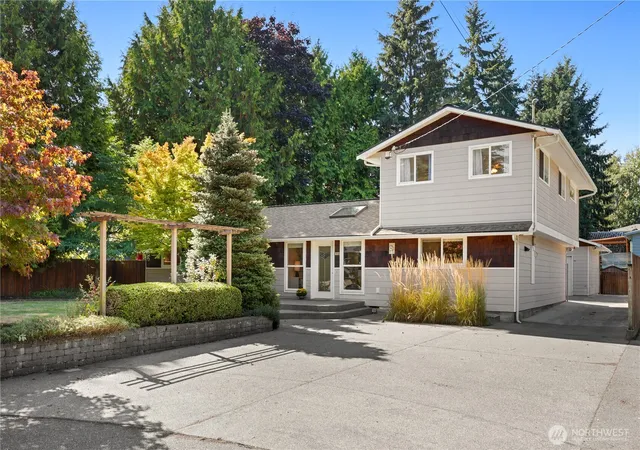 Photo 2 of Single family home for sale at 19012 78th Place W, Edmonds, WA 98026 | MLS# NWM2584913 | Listing updated on 2026-10-01