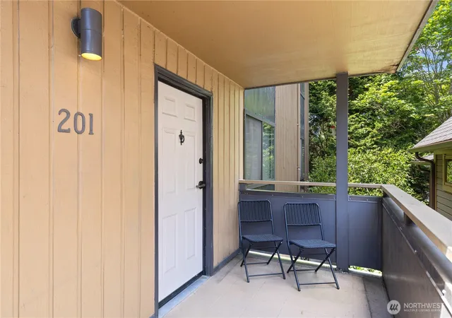 Photo 3 of Multi family home for sale at 163 Etruria St, Seattle, WA 98109 | MLS# NWM2584915 | Listing updated on 2026-09-18