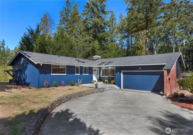 Single family home for sale at 3332 NE 178th Street, Lake Forest Park, WA 98155 | MLS# NWM2584916