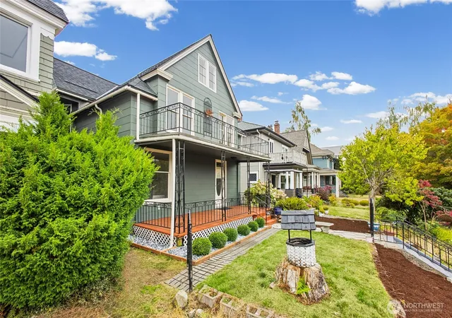 Photo 2 of Single family home for sale at 306 N J St, Tacoma, WA 98403 | MLS# NWM2584923 | Listing updated on 2026-10-01