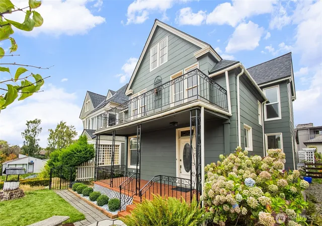 Photo 3 of Single family home for sale at 306 N J St, Tacoma, WA 98403 | MLS# NWM2584923 | Listing updated on 2026-10-01