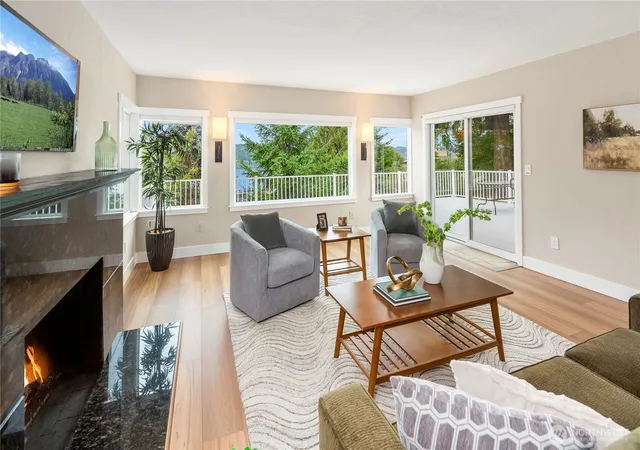 Photo 4 of Single family home for sale at 14516 37th Avenue NE, Lake Forest Park, WA 98155 | MLS# NWM2584930 | Listing updated on 2026-09-30