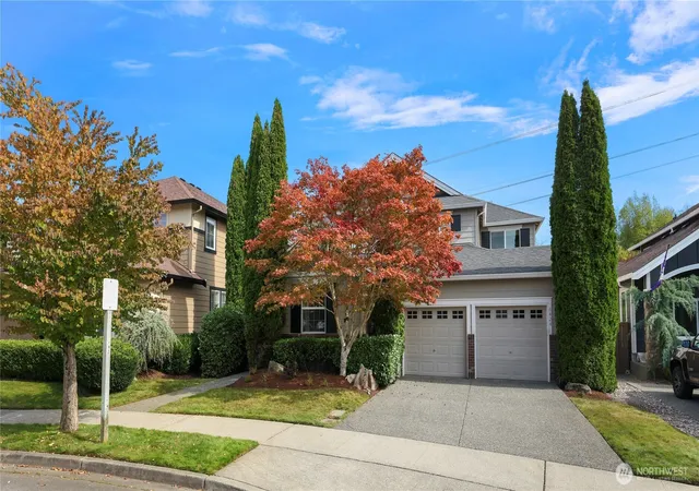Photo 1 of Sale Pending at 6424 E Crst View Loop Se, Snoqualmie, WA 98065 | MLS# NWM2584933 | Listing updated on 2026-09-26