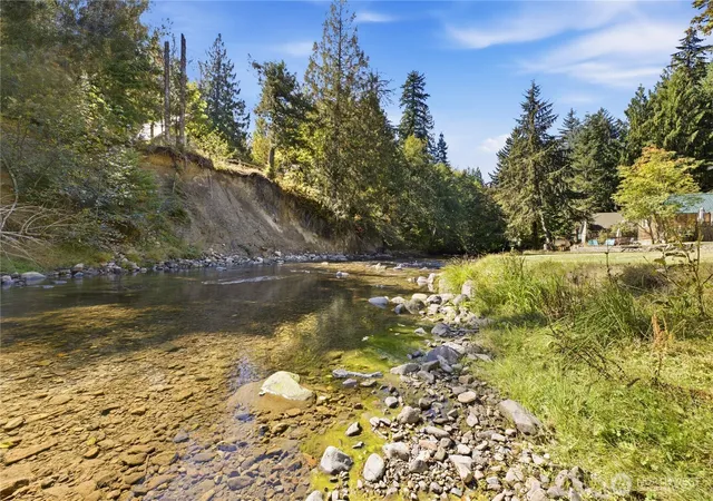 Photo 2 of Single family home for sale at 52309 Se 496th Place, Enumclaw, WA 98022 | MLS# NWM2584937 | Listing updated on 2026-09-21