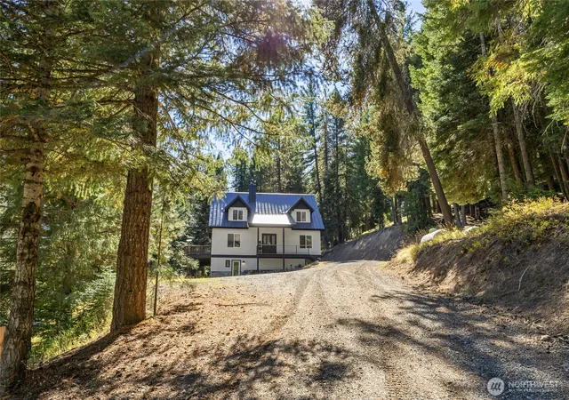 Photo 3 of Single family home for sale at 451 Wagon Wheel Rd, Cle Elum, WA 98922 | MLS# NWM2584945 | Listing updated on 2026-09-30