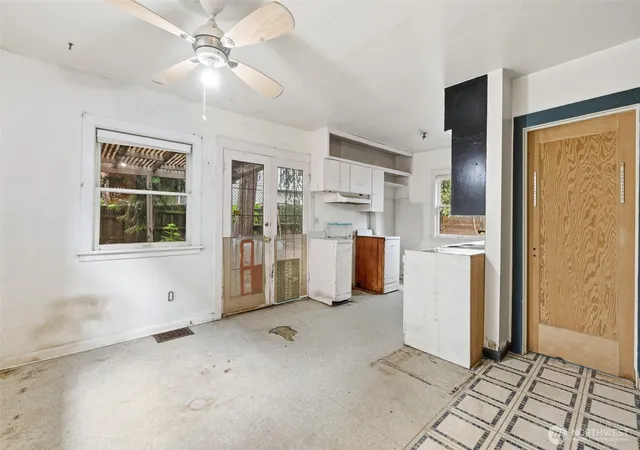 Photo 3 of Single family home for sale at 3831 Bagley Ave N, Seattle, WA 98103 | MLS# NWM2584947 | Listing updated on 2026-09-21