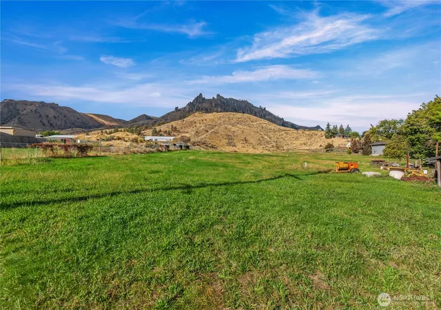 Photo 1 of Land for sale at 0 S Miller St, Wenatchee, WA 98801 | MLS# NWM2584958 | Listing updated on 2026-09-30