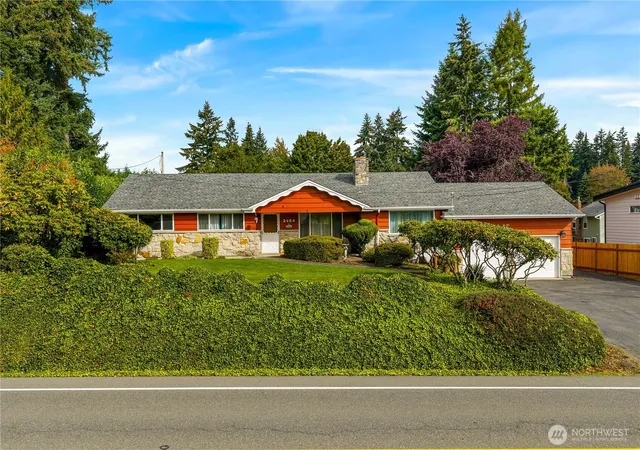 Photo 2 of Single family home for sale at 2404 S 360th Street, Federal Way, WA 98003 | MLS# NWM2584963 | Listing updated on 2026-10-01