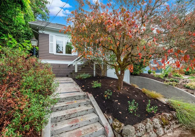 Photo 1 of Single family home for sale at 6238 28th Avenue Ne, Seattle, WA 98115 | MLS# NWM2584965 | Listing updated on 2026-10-03