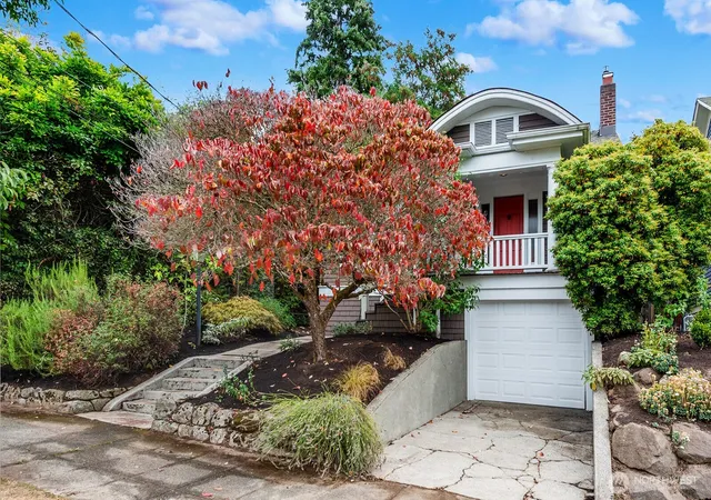 Photo 2 of Single family home for sale at 6238 28th Avenue Ne, Seattle, WA 98115 | MLS# NWM2584965 | Listing updated on 2026-10-03