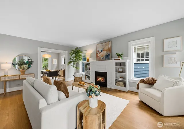 Photo 3 of Single family home for sale at 6238 28th Avenue NE, Seattle, WA 98115 | MLS# NWM2584965 | Listing updated on 2026-10-03