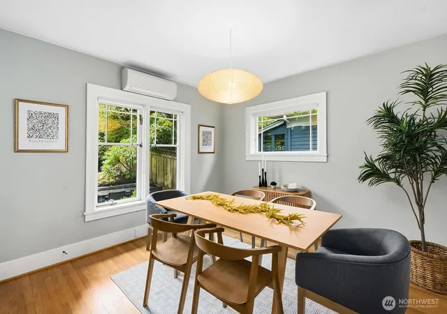 Photo 4 of Single family home for sale at 6238 28th Avenue NE, Seattle, WA 98115 | MLS# NWM2584965 | Listing updated on 2026-10-03