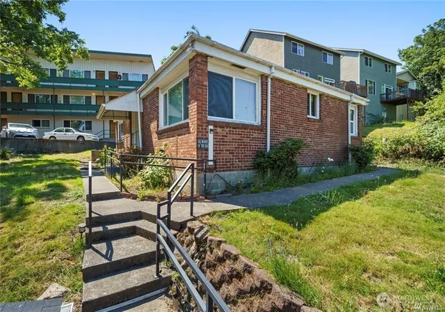 Photo 1 of Multi family home for sale at 125 Hayes Pl Sw #1 & 2, Renton, WA 98057 | MLS# NWM2584967 | Listing updated on 2026-09-21