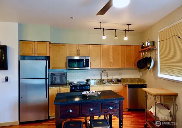 Photo 2 of Condo for sale at 3333 Wallingford Ave N #307, Seattle, WA 98103 | MLS# NWM2584968 | Listing updated on 2026-09-19