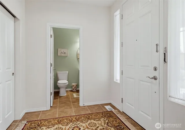 Photo 2 of Sale Pending at 5409 Parkside Dr Se, Lacey, WA 98503 | MLS# NWM2584971 | Listing updated on 2026-09-28