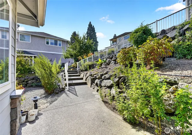 Photo 3 of Mansion for sale at 3780 S 191st Place, Sea Tac, WA 98188 | MLS# NWM2584972 | Listing updated on 2026-09-30
