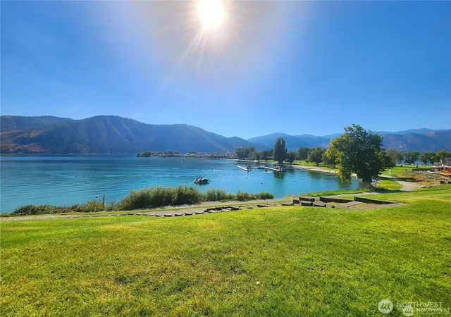 Photo 3 of House for sale at 1 Nekquelekin 433 J, Manson, WA 98831 | MLS# NWM2584973 | Listing updated on 2026-09-21