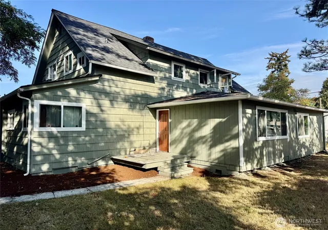 Photo 3 of Single family home for sale at 406 117th Street S, Tacoma, WA 98444 | MLS# NWM2584990 | Listing updated on 2026-09-21