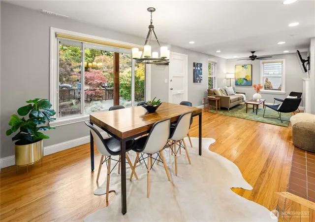 Photo 4 of Single family home for sale at 3825 33rd Avenue W, Seattle, WA 98199 | MLS# NWM2584991 | Listing updated on 2026-10-01