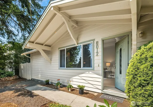 Photo 2 of Single family home for sale at 8012 Ne 128th Street, Kirkland, WA 98034 | MLS# NWM2584997 | Listing updated on 2026-09-30