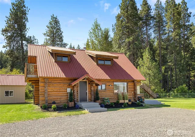 Photo 3 of Single family home for sale at 9940 Highway 970, Cle Elum, WA 98922 | MLS# NWM2585001 | Listing updated on 2026-09-28