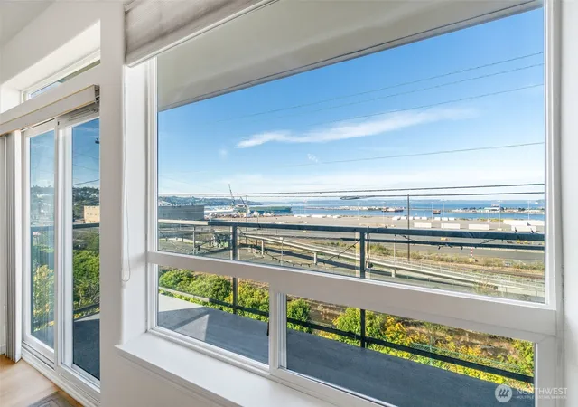 Photo 3 of Condo for sale at 2420 Grand Ave #102, Everett, WA 98201 | MLS# NWM2585010 | Listing updated on 2026-09-30