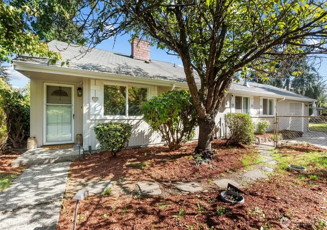 Photo 1 of Single family home for sale at 18806 4th Avenue S, Burien, WA 98148 | MLS# NWM2585011 | Listing updated on 2026-09-29