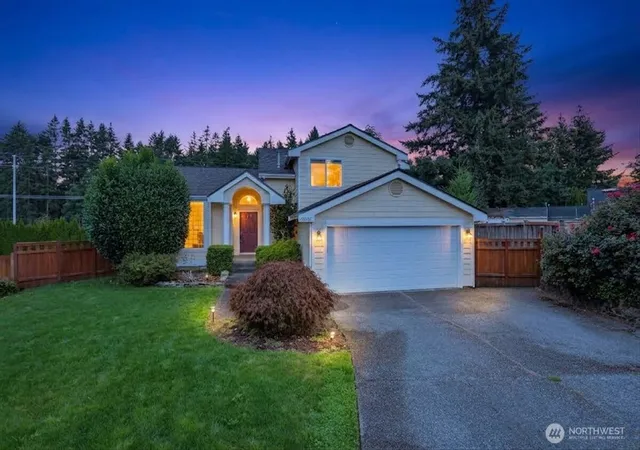 Photo 2 of Single family home for sale at 19805 E 122nd Street, Bonney Lake, WA 98391 | MLS# NWM2585020 | Listing updated on 2026-09-29