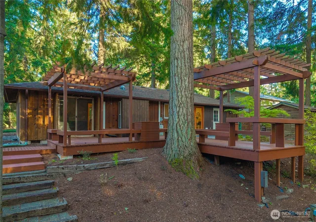 Photo 3 of Sale Pending at 6503 188th Avenue E, Bonney Lake, WA 98391 | MLS# NWM2585031 | Listing updated on 2026-09-30