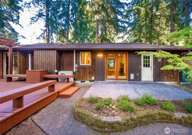 Photo 3 of Sale Pending at 6503 188th Avenue E, Bonney Lake, WA 98391 | MLS# NWM2585031 | Listing updated on 2026-09-30