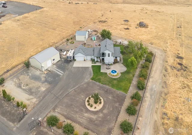 Photo 1 of Single family home for sale at 511 Saint Hilaire Rd, Yakima, WA 98901 | MLS# NWM2585034 | Listing updated on 2026-09-30