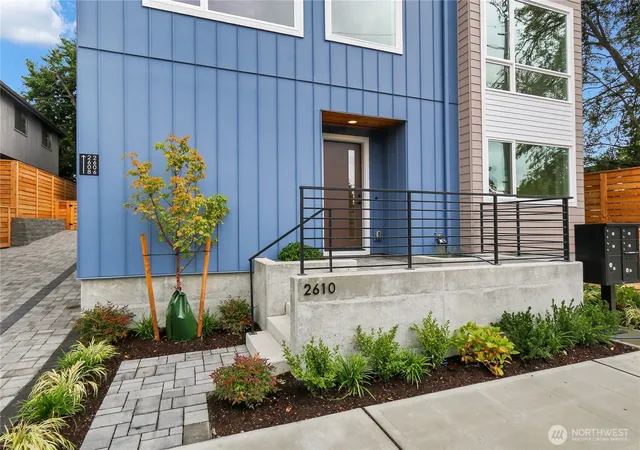 Photo 2 of Townhouse for sale at 2610 Nw 62nd Street, Seattle, WA 98107 | MLS# NWM2585047 | Listing updated on 2026-09-24