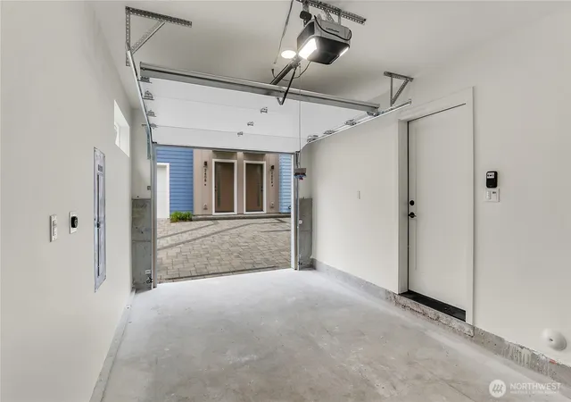 Photo 4 of Townhouse for sale at 2610 NW 62nd Street, Seattle, WA 98107 | MLS# NWM2585047 | Listing updated on 2026-09-24