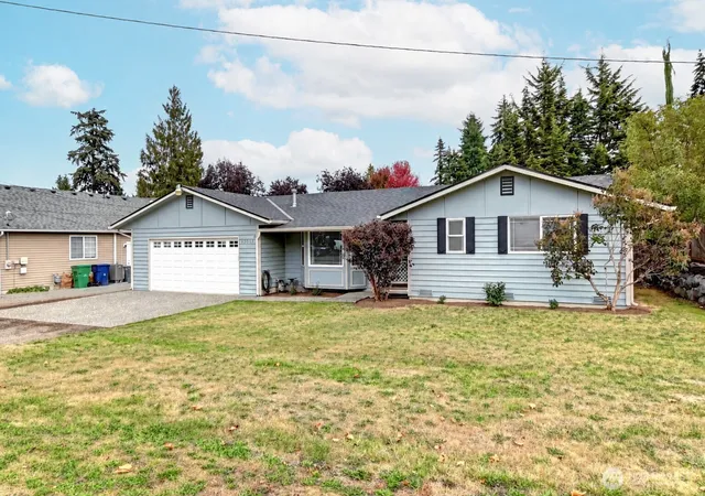 Photo 3 of Single family home for sale at 13017 25th Avenue Se, Everett, WA 98208 | MLS# NWM2585051 | Listing updated on 2026-10-02