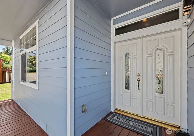 Photo 1 of Single family home for sale at 10821 Crestwood Dr S, Seattle, WA 98178 | MLS# NWM2585058 | Listing updated on 2026-09-23