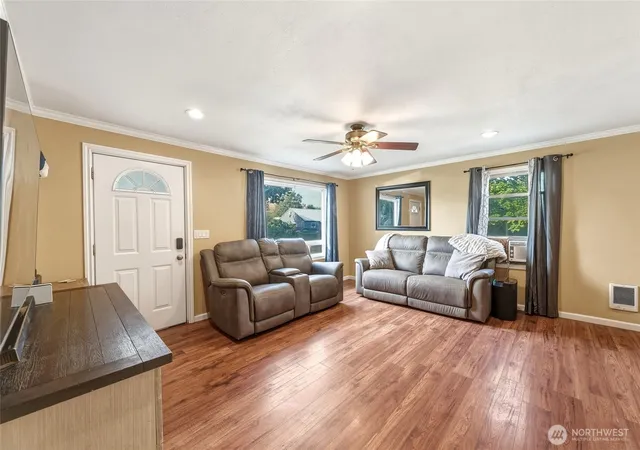 Photo 3 of Single family home for sale at 222 Northwest 6th, Milton Freewater, OR 97862 | MLS# NWM2585059 | Listing updated on 2026-09-20